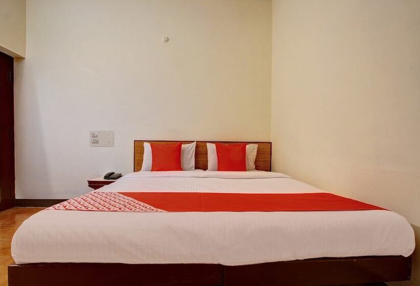 هتل Radhakrishna By Oyo Rooms