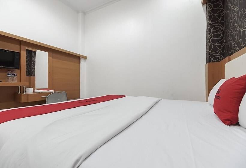 酒店 Reddoorz Near Mall Panakkukang 3