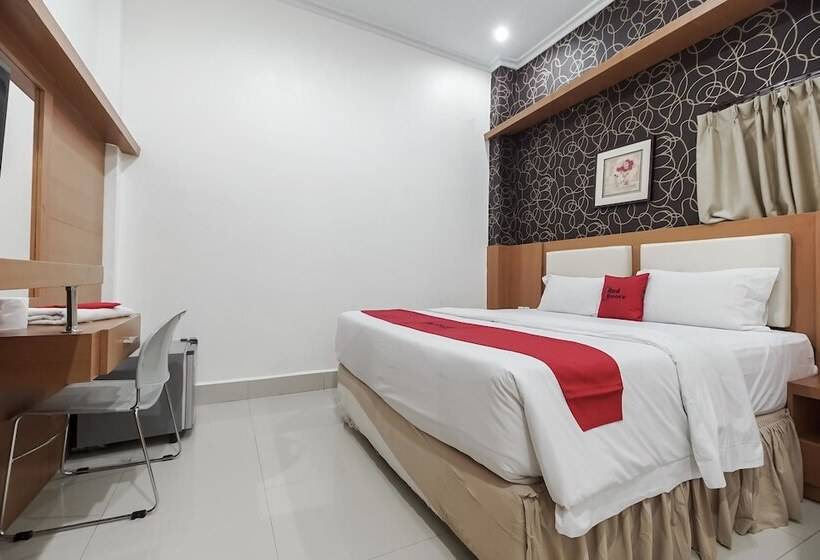 酒店 Reddoorz Near Mall Panakkukang 3