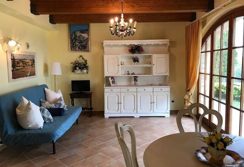 교외 호텔 Terra Del Sole