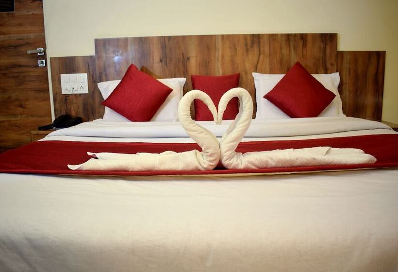 בית מלון כפרי Shree Pratham Milan