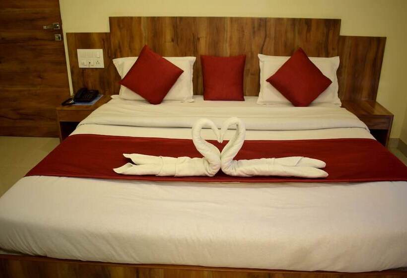 בית מלון כפרי Shree Pratham Milan