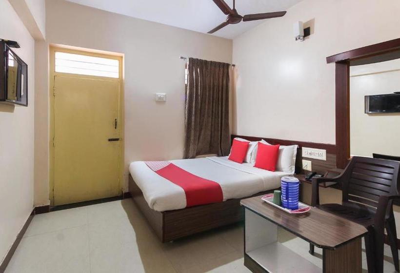 هتل Sri Jayaram Lodge By Oyo Rooms
