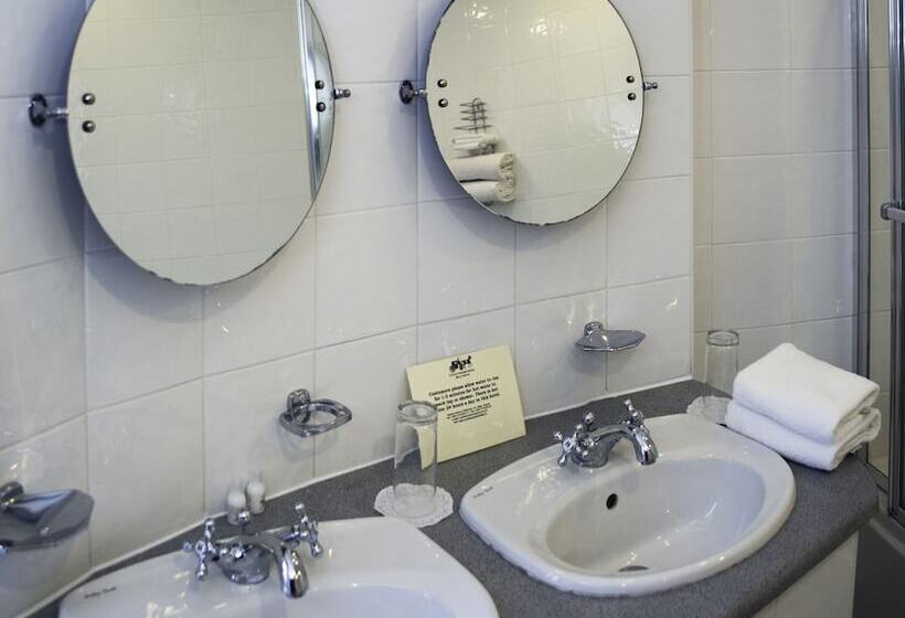 בית מלון כפרי The Coach House