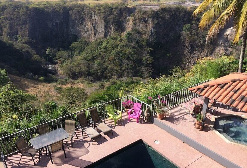 فندق Vista Canyon Inn