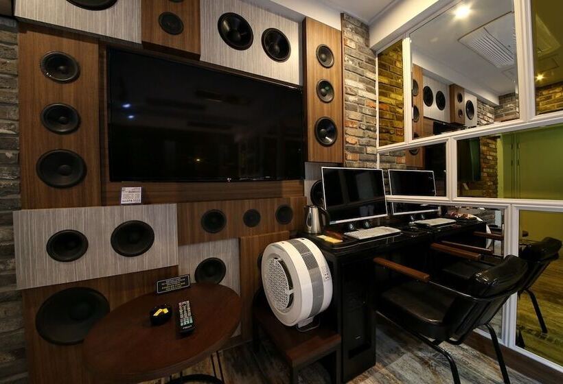 בית מלון כפרי Yeogiuhtte Gwangju Hanam