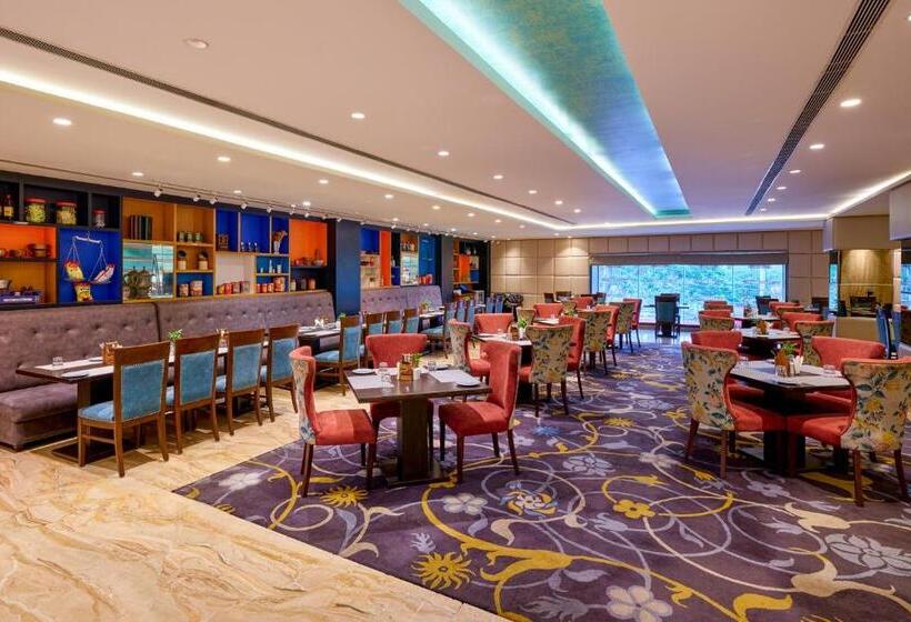 ホテル Zone By The Park, Jammu