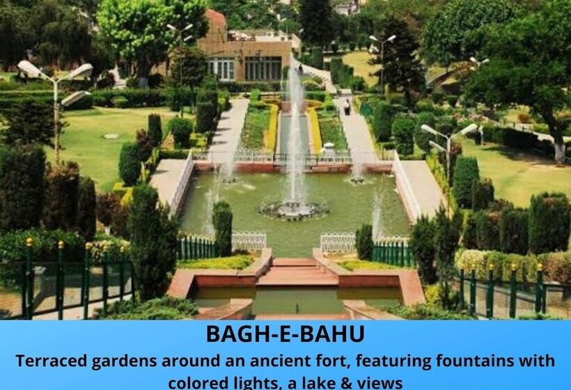 ホテル Zone By The Park, Jammu