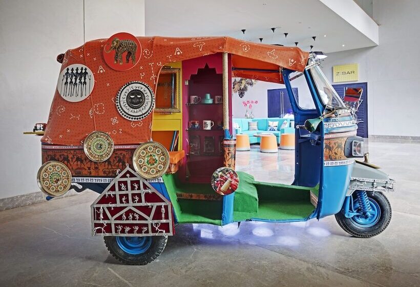 ホテル Zone By The Park, Jammu