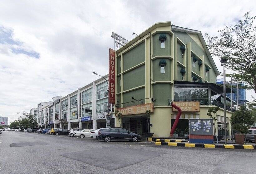 Oyo 604 Hotel Est Equine Park