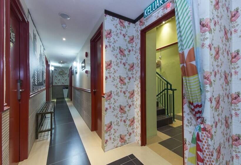 Oyo 604 Hotel Est Equine Park