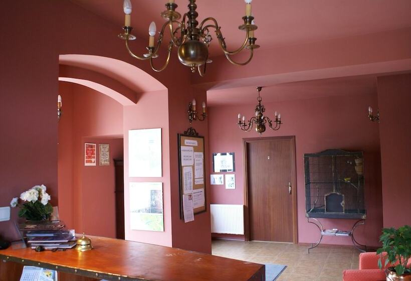 פנסיון Amadeus Apartamenty