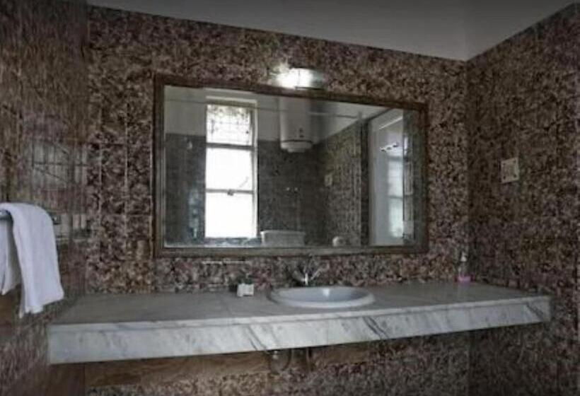 Пансион Kastle Guest House