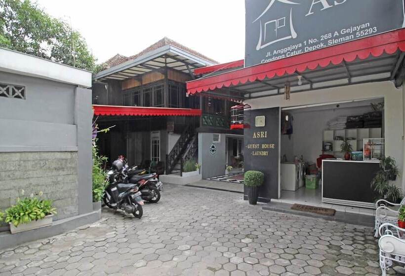 膳宿费 Reddoorz Near Terminal Condong Catur