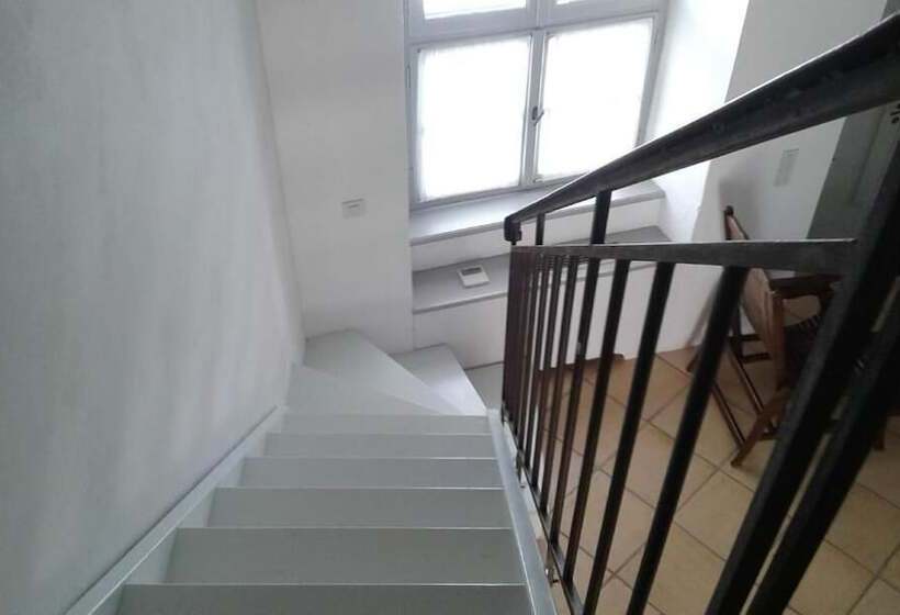 1880 Luxury Apartments