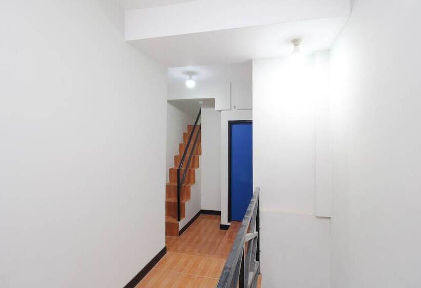 הוסטל Kamar Keluarga Bandara Mas Syariah