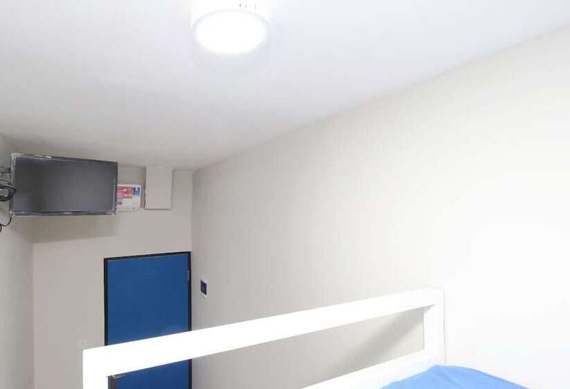 הוסטל Kamar Keluarga Bandara Mas Syariah