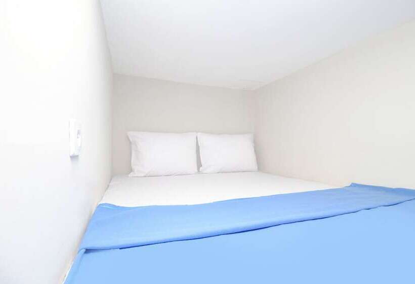 הוסטל Kamar Keluarga Bandara Mas Syariah