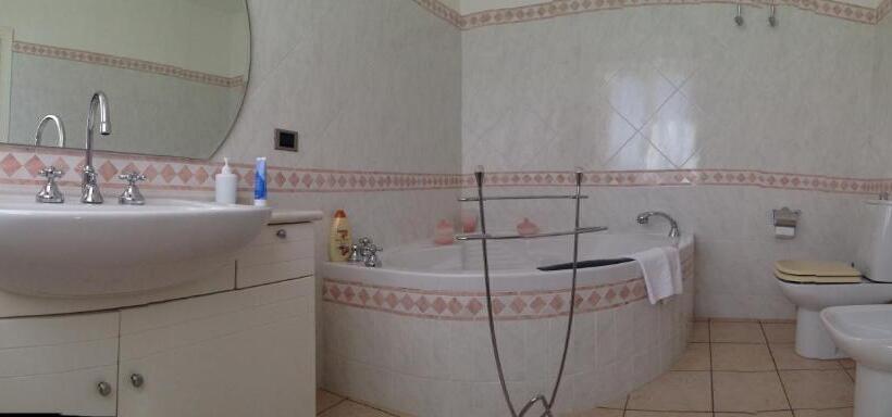 Bed and Breakfast Villa Diana Affitta Camere