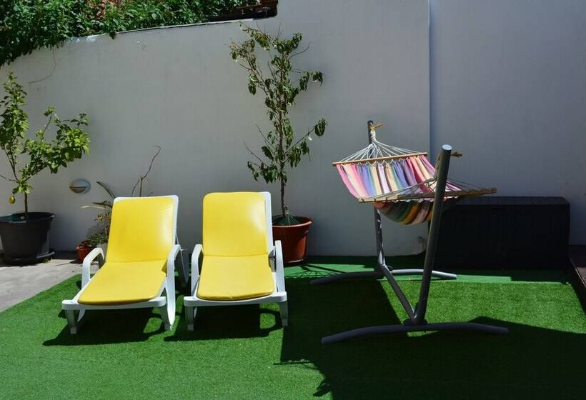 تختخواب و صبحانه José & Ester House