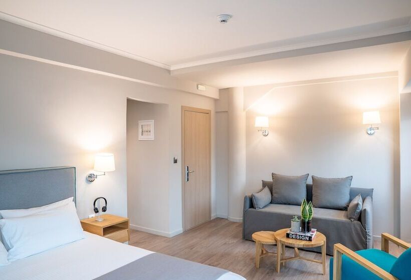 Chroma Fashions & Apartments