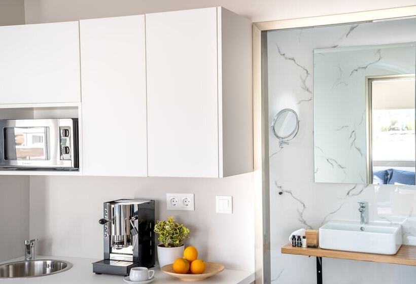 Chroma Fashions & Apartments