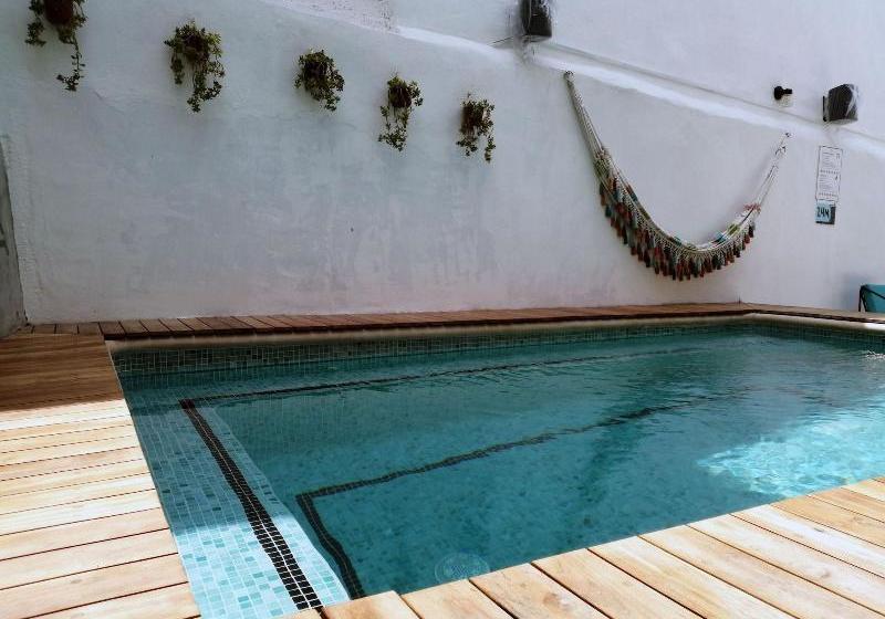 Отель Amaia Boutique