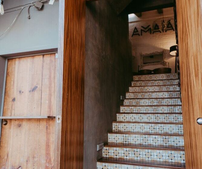 Отель Amaia Boutique