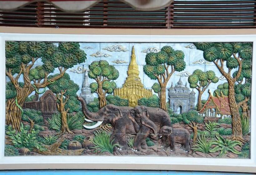 فندق Anoulackkhenlao