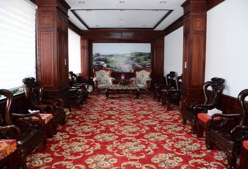 فندق Anoulackkhenlao