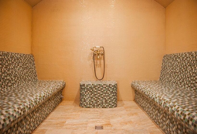 هتل Aurum Family Resort & Spa