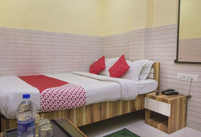 Отель Bidhan Plaza By Oyo Rooms