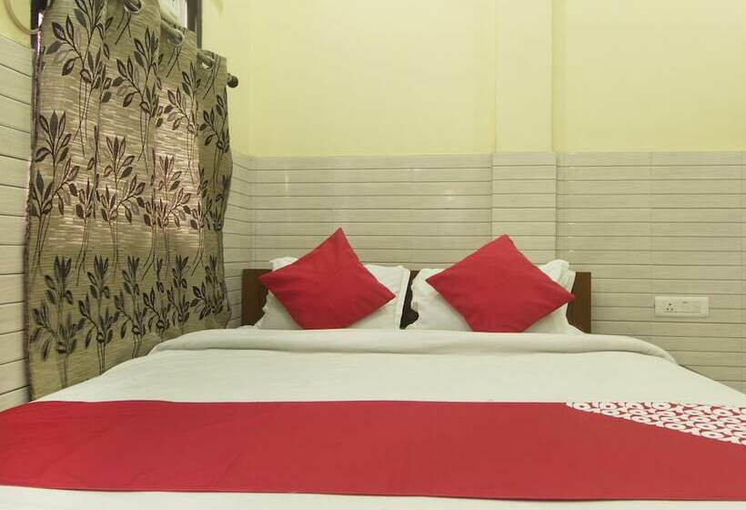 Отель Bidhan Plaza By Oyo Rooms