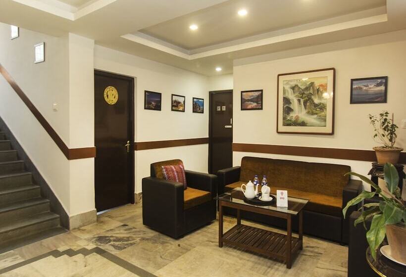 בית מלון כפרי Denzong Delight By Oyo Rooms