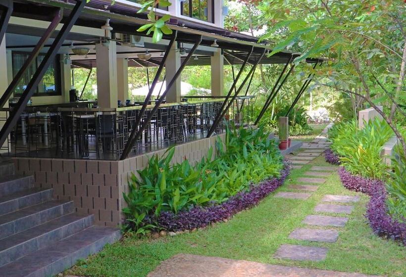 בית מלון כפרי Fernvale Leisure Club And Resort