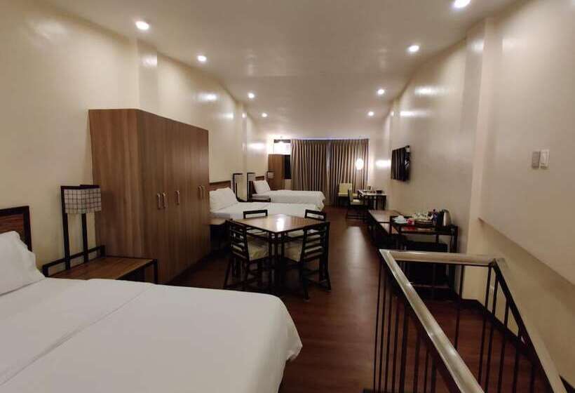 בית מלון כפרי Fernvale Leisure Club And Resort