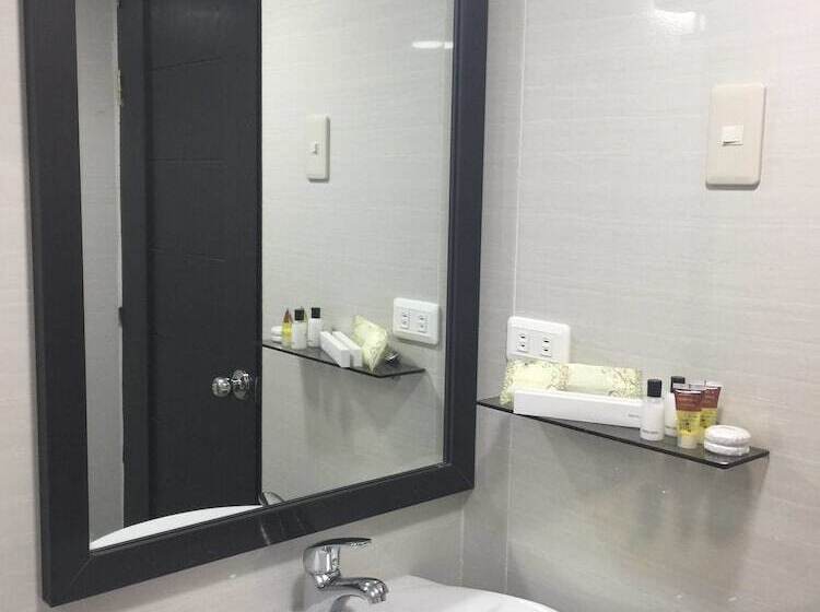 בית מלון כפרי Fernvale Leisure Club And Resort