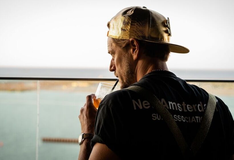 هتل Four Elements