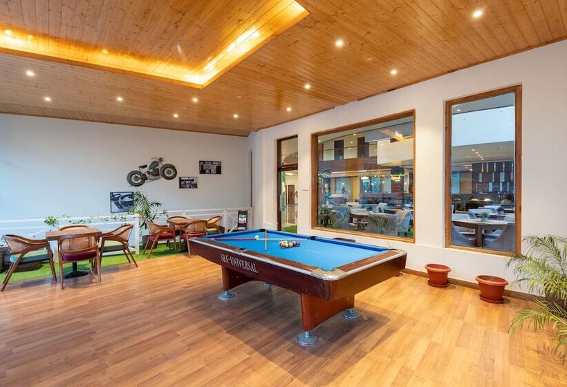 هتل Coral Resort And Spa Centrally Heated Mountain Side Resort Manali