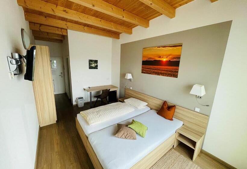 Отель Fränkischer Hof