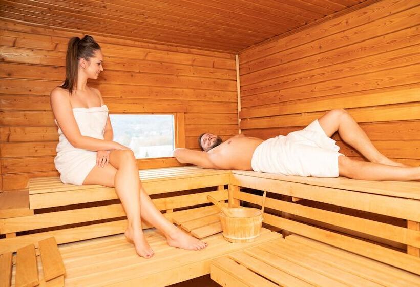 Отель Lowenstein