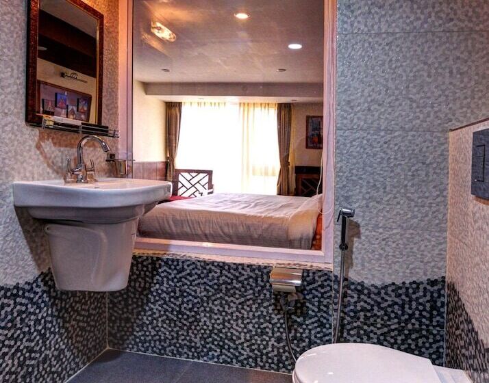 هتل New Mandala Golden Spa Resort