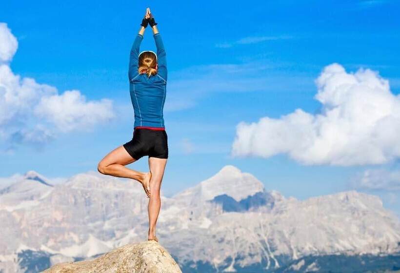 هتل Quadrum Ski & Yoga Resort