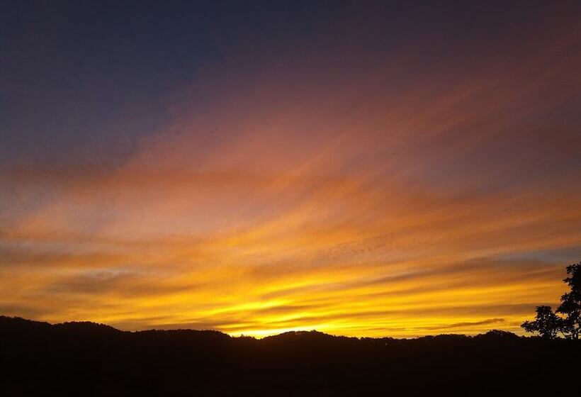 호텔 See Too Ville   Nature Lodge Sagada