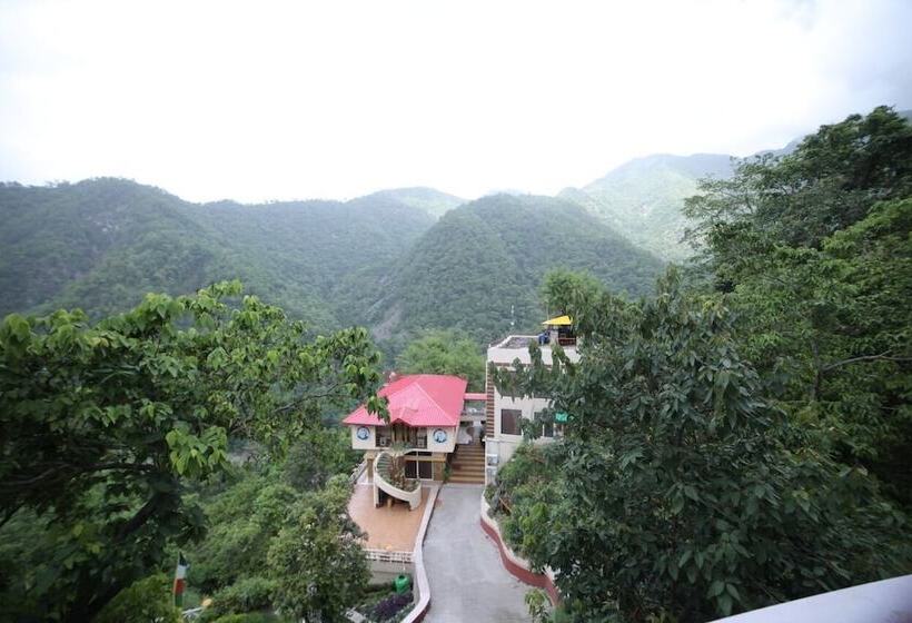 호텔 Veda5 Ayurveda And Yoga Retreat