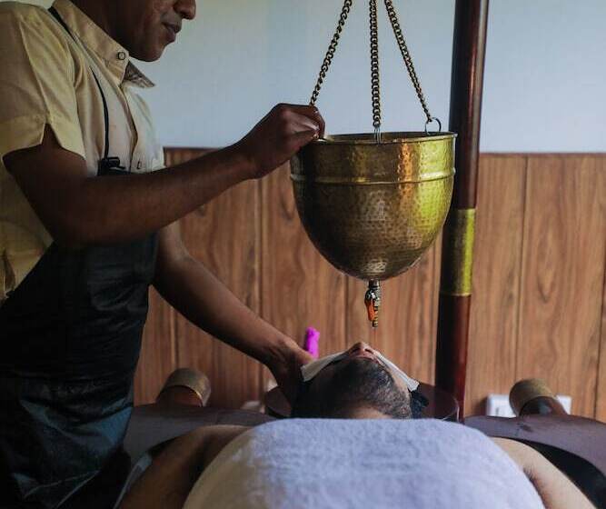 호텔 Veda5 Ayurveda And Yoga Retreat