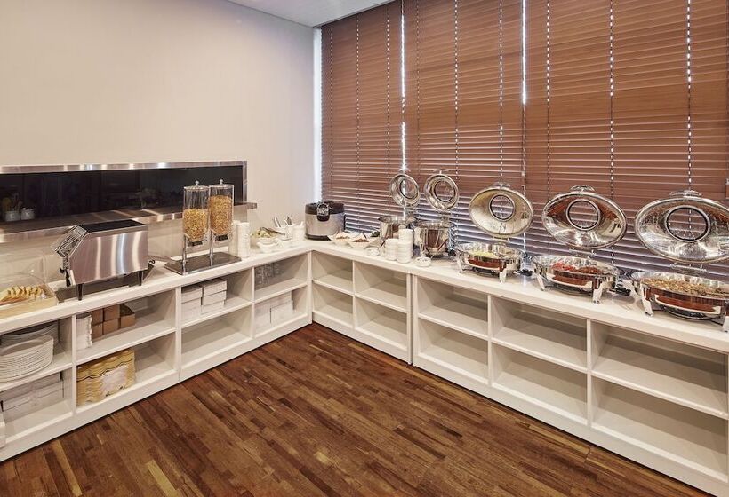 酒店 Westernbay Marina