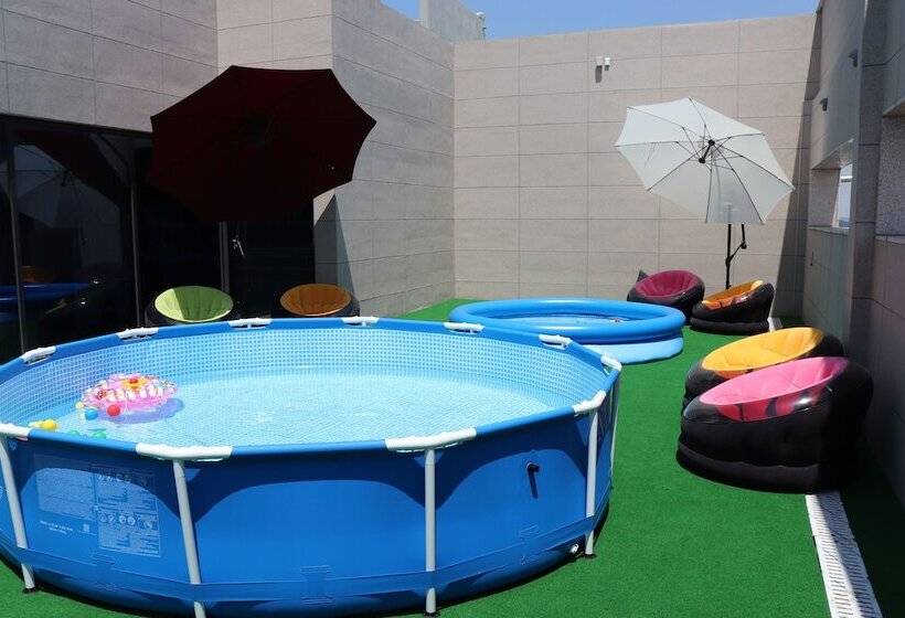 فندق Westernbay Marina