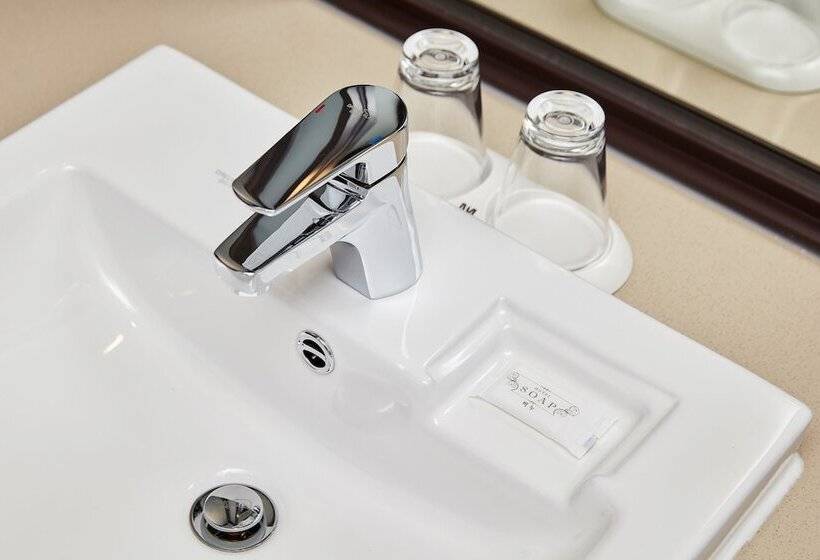 酒店 Westernbay Marina