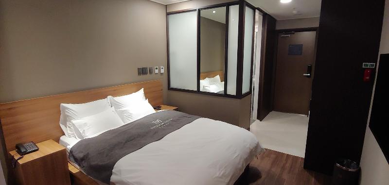 فندق Westernbay Marina